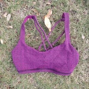 Lululemon sports bra